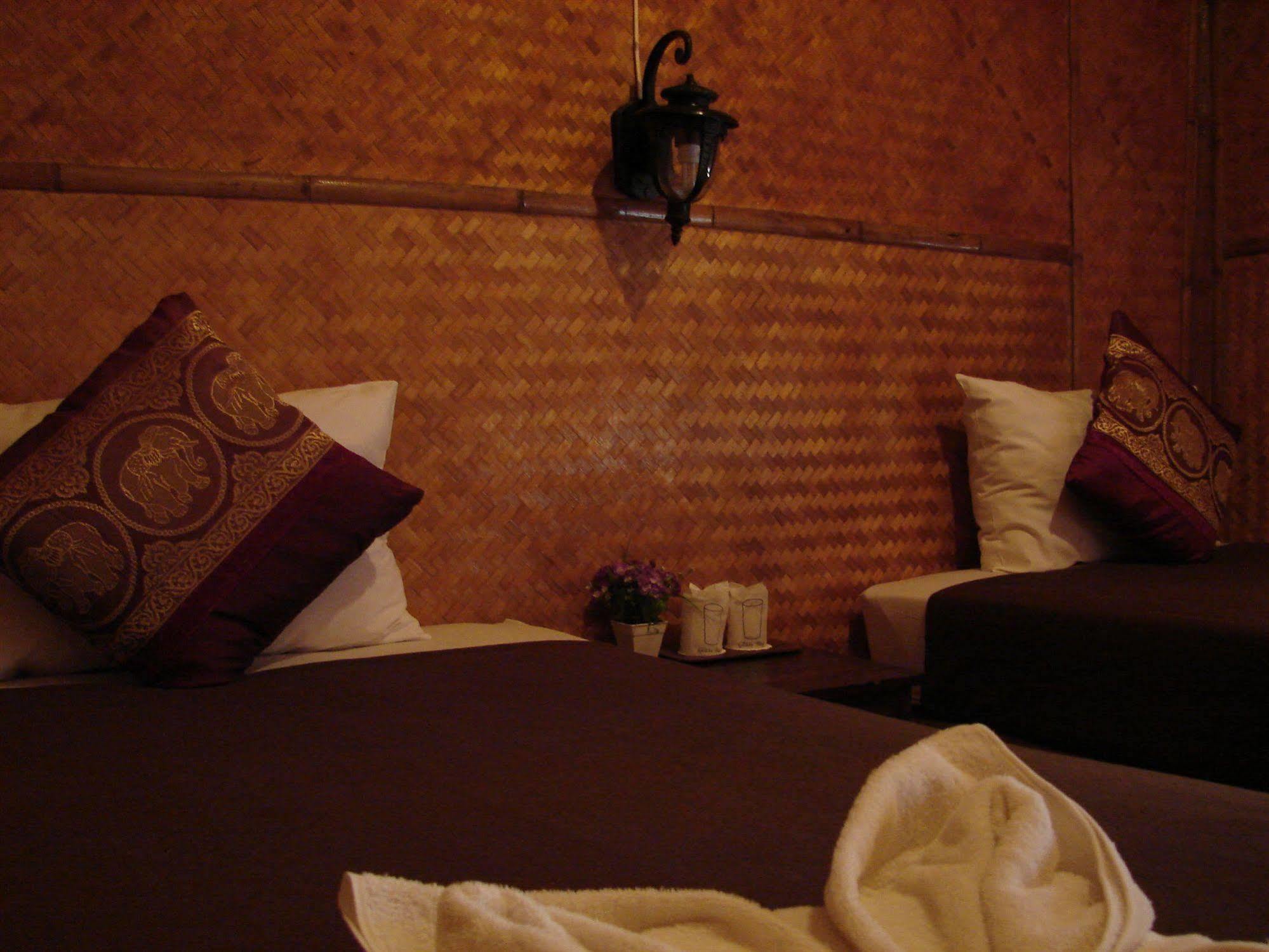 Phi Phi Twin Palms Bungalow Exterior foto