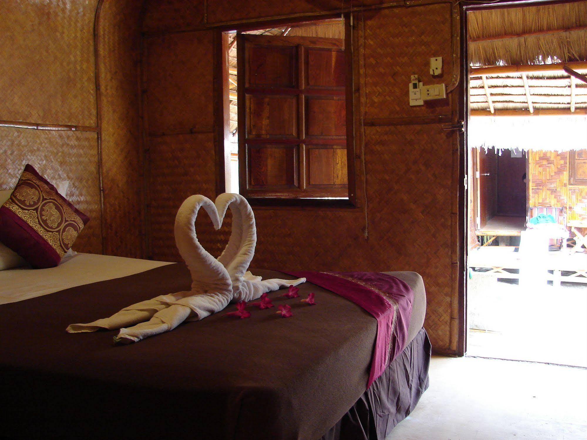 Phi Phi Twin Palms Bungalow Exterior foto